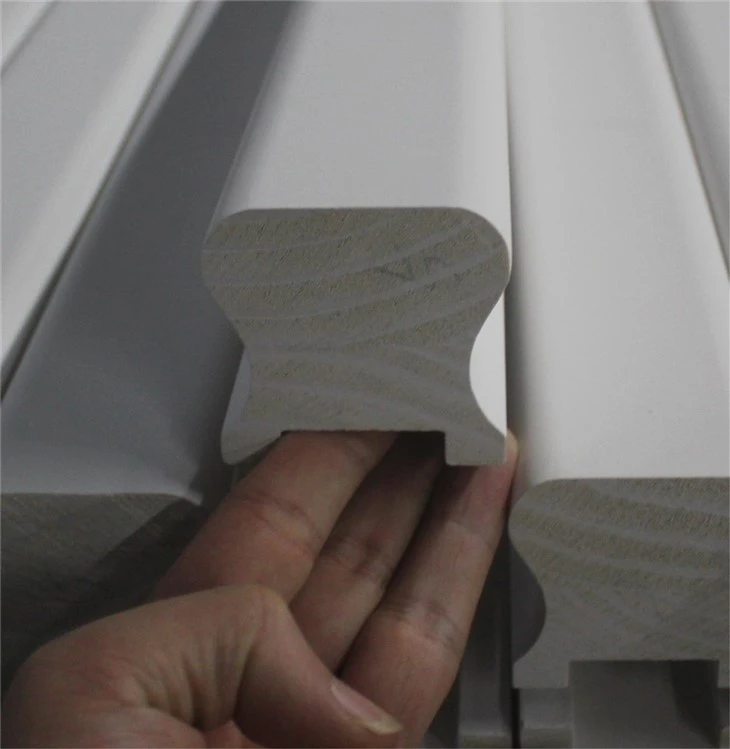 מעקה מדרגות מדרגות FJ Pine Primed לבן