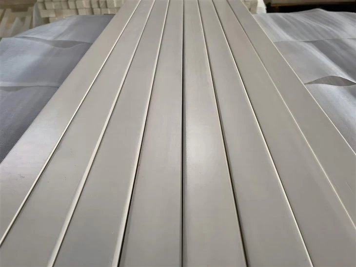 White Primed FJ Pine Stair Spindle